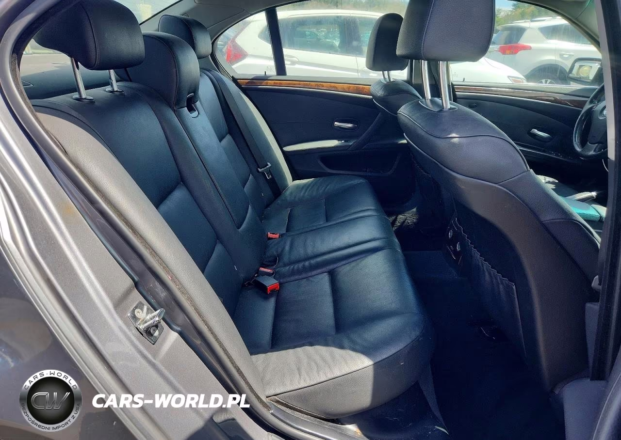 2008 BMW 528 Xi VIN:WBANV13518CZ55014 - 10