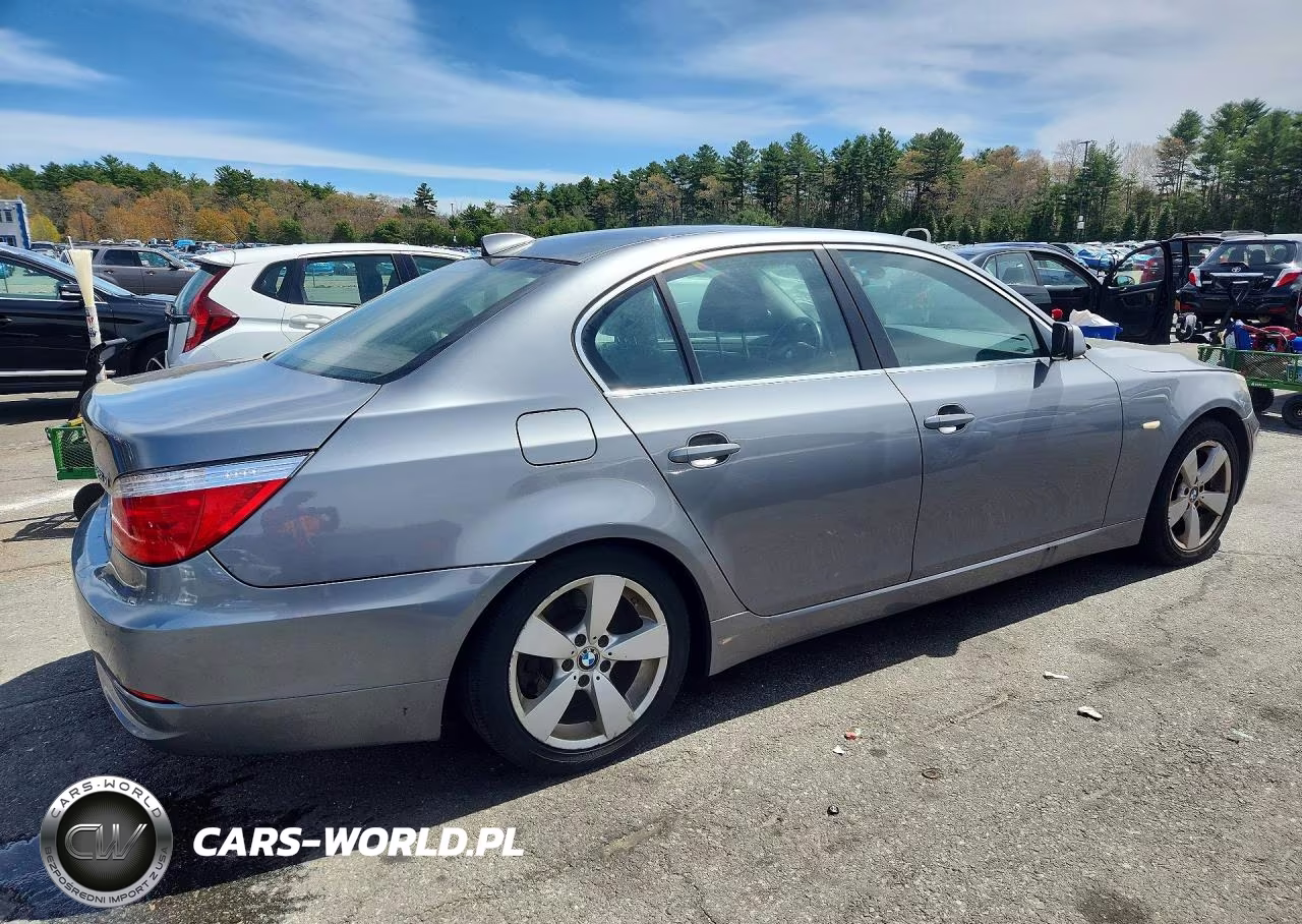 2008 BMW 528 Xi VIN:WBANV13518CZ55014 - 3