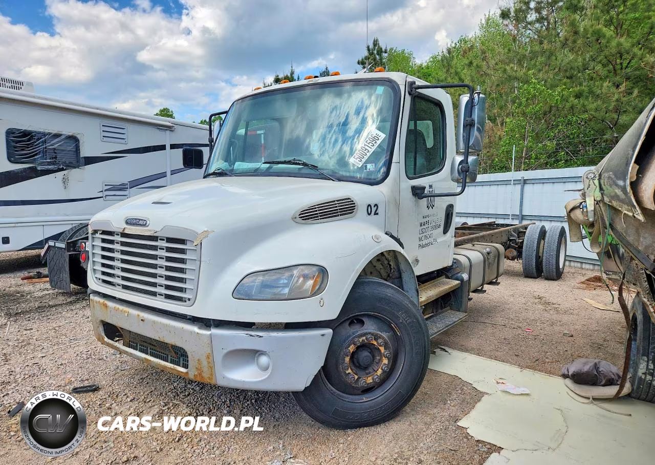 2015 Freightliner M2 106 Medium Duty