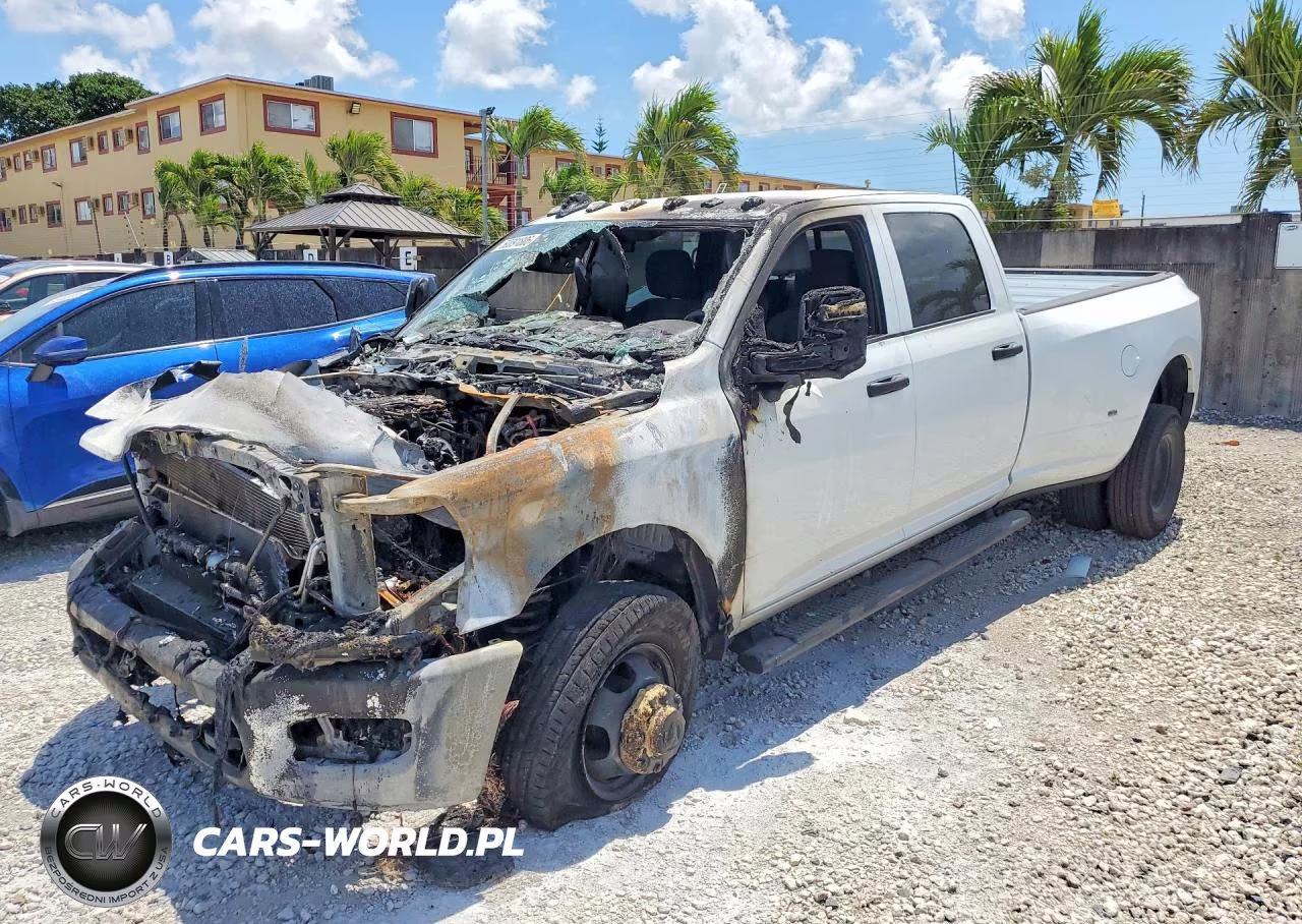 2026 Ram 3500 Tradesman VIN:3C63RRGL3TG251058 - 1