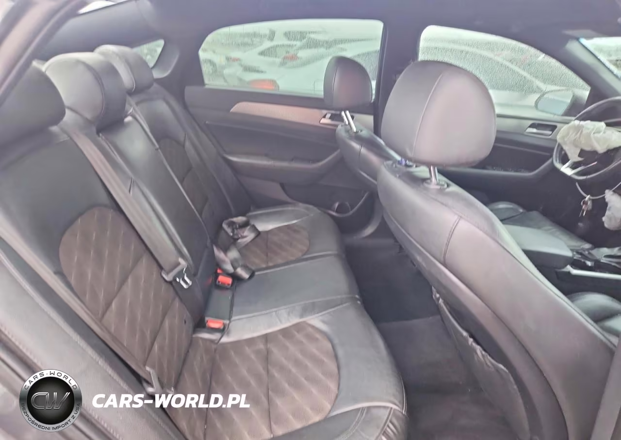 2018 Hyundai Sonata Sport VIN:5NPE34AF3JH709789 - 10