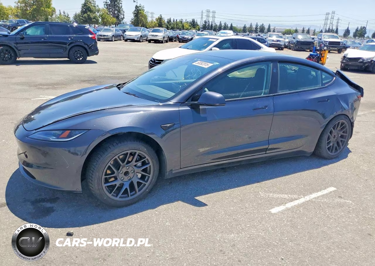 2024 Tesla Model 3 – zdjęcie 1 z 12
