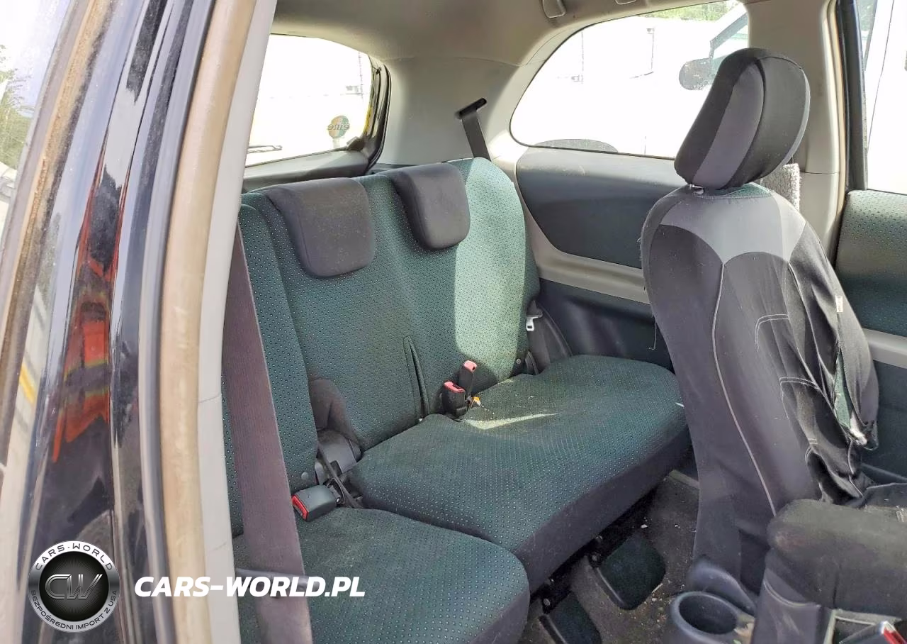 2008 Toyota Yaris Base VIN:JTDJT903785162829 - 10