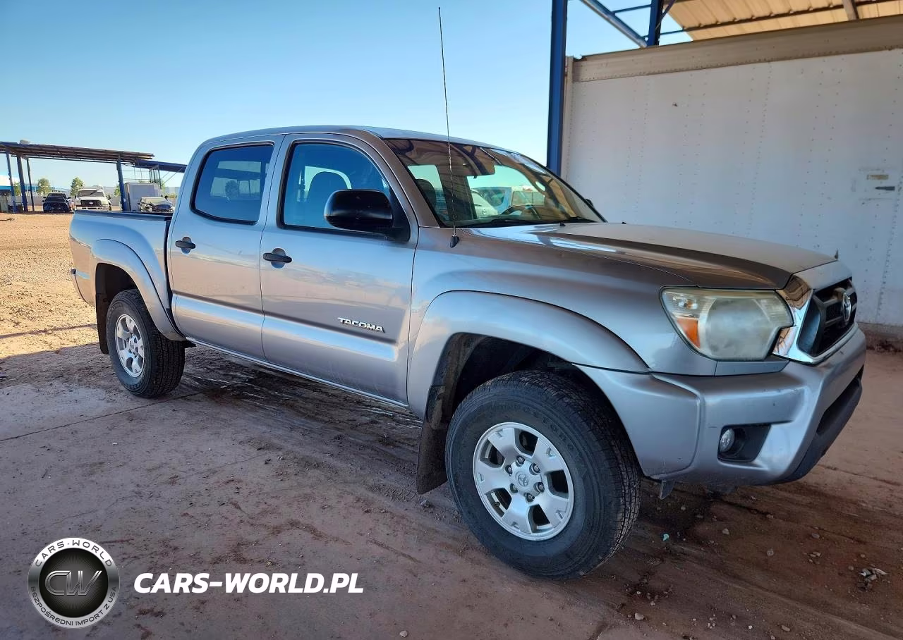 2014 Toyota Tacoma Double Cab VIN:3TMLU4EN4EM155748 - 4