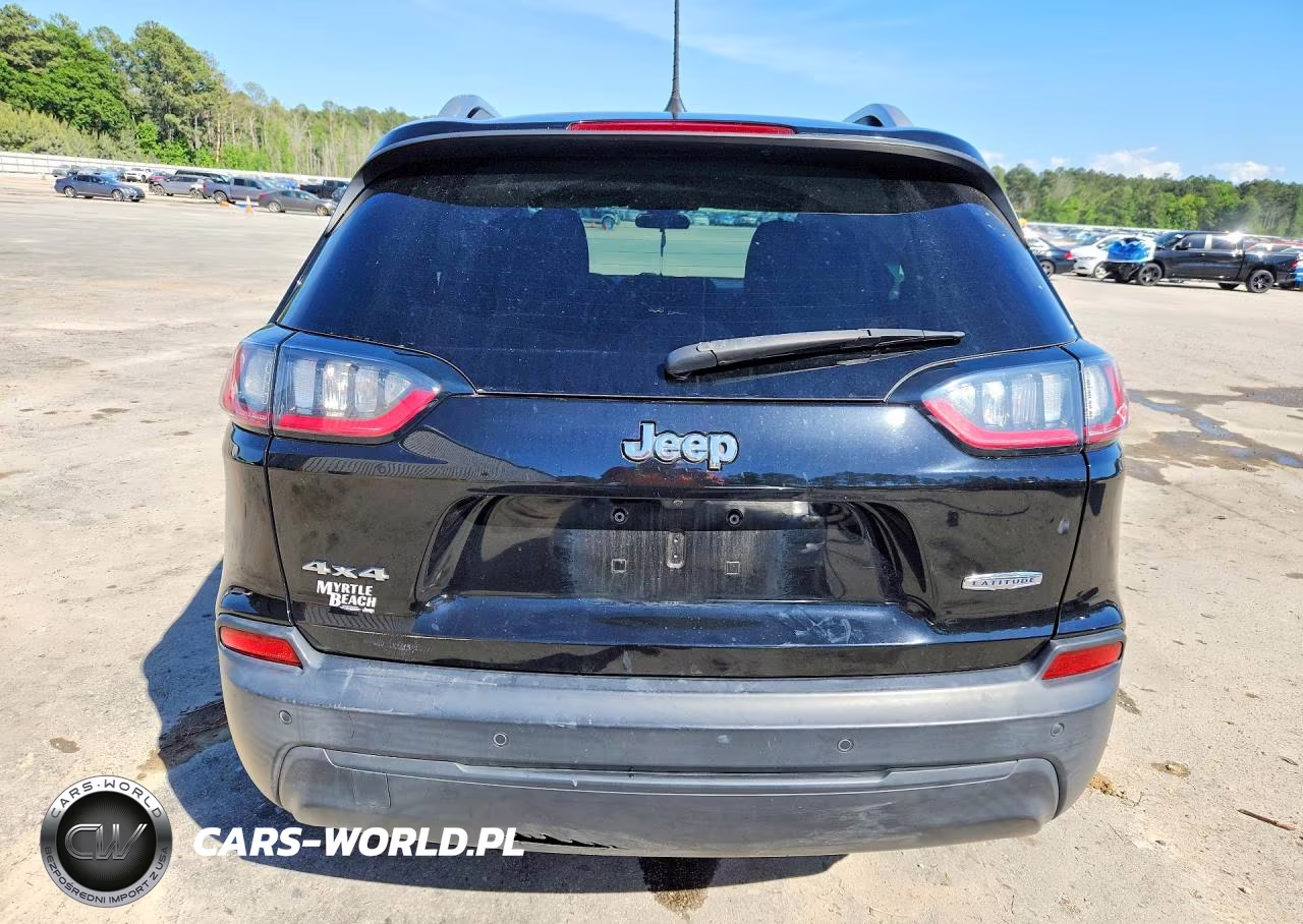 2020 Jeep Cherokee Latitude VIN:1C4PJMCBXLD555535 - 6