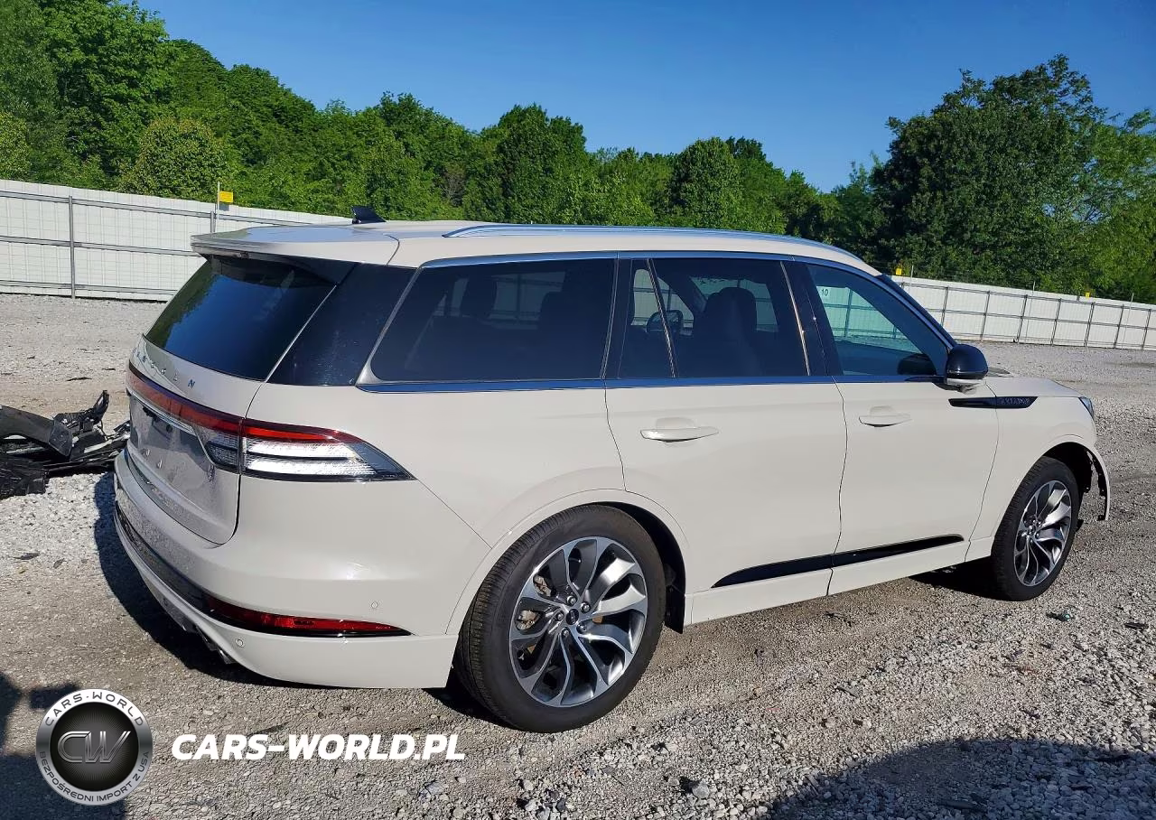 2022 Lincoln Aviator Grand Touring VIN:5LMYJ8XY0NNL02188 - 3
