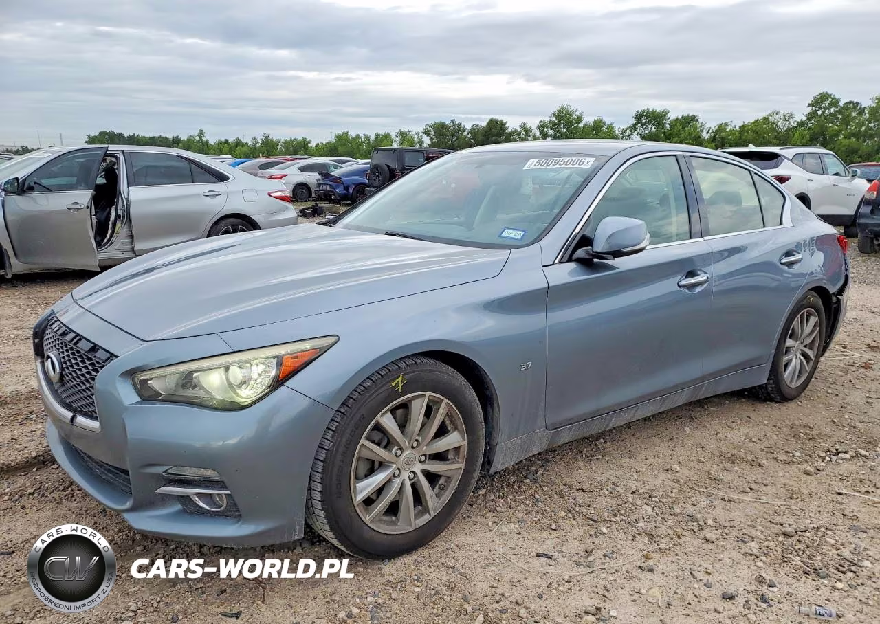 2015 Infiniti Q50 Premium