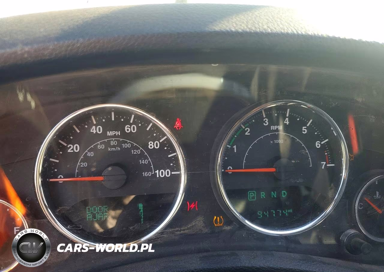 2015 Jeep Wrangler Unlimited Sahara VIN:1C4BJWEG2FL630933 - 9
