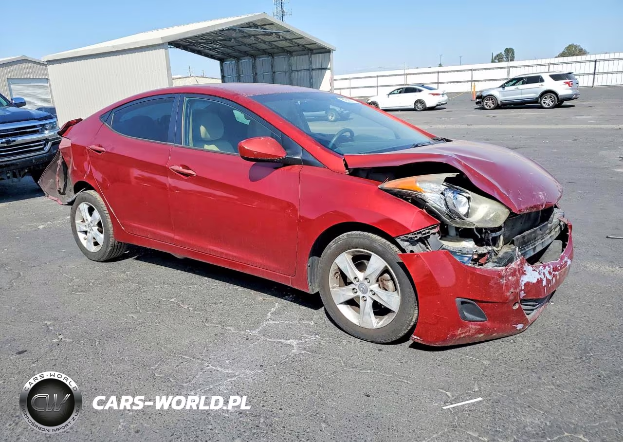 2013 Hyundai Elantra Gls VIN:5NPDH4AE1DH444041 - 4