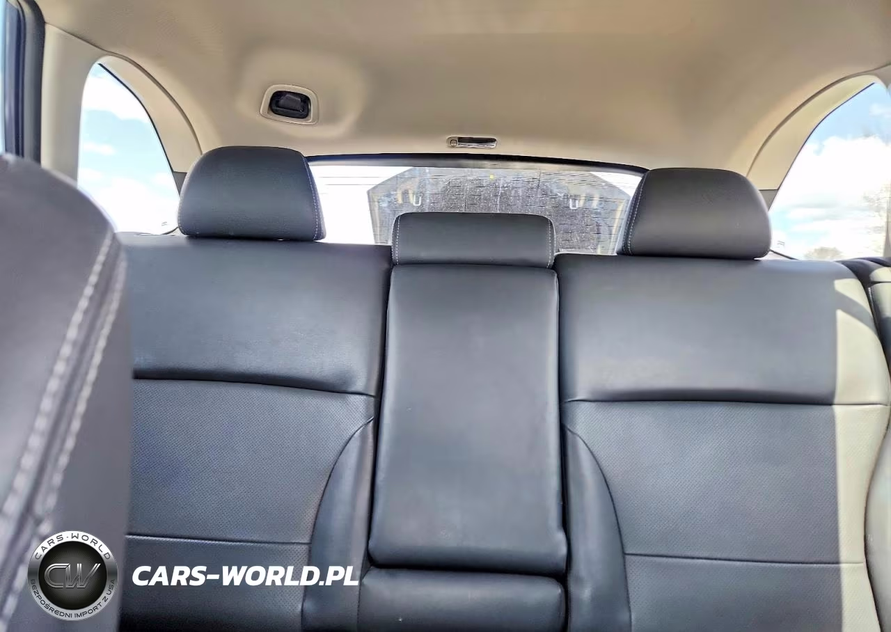 2017 Subaru Outback 3.6R Limited VIN:4S4BSENC8H3406102 - 10