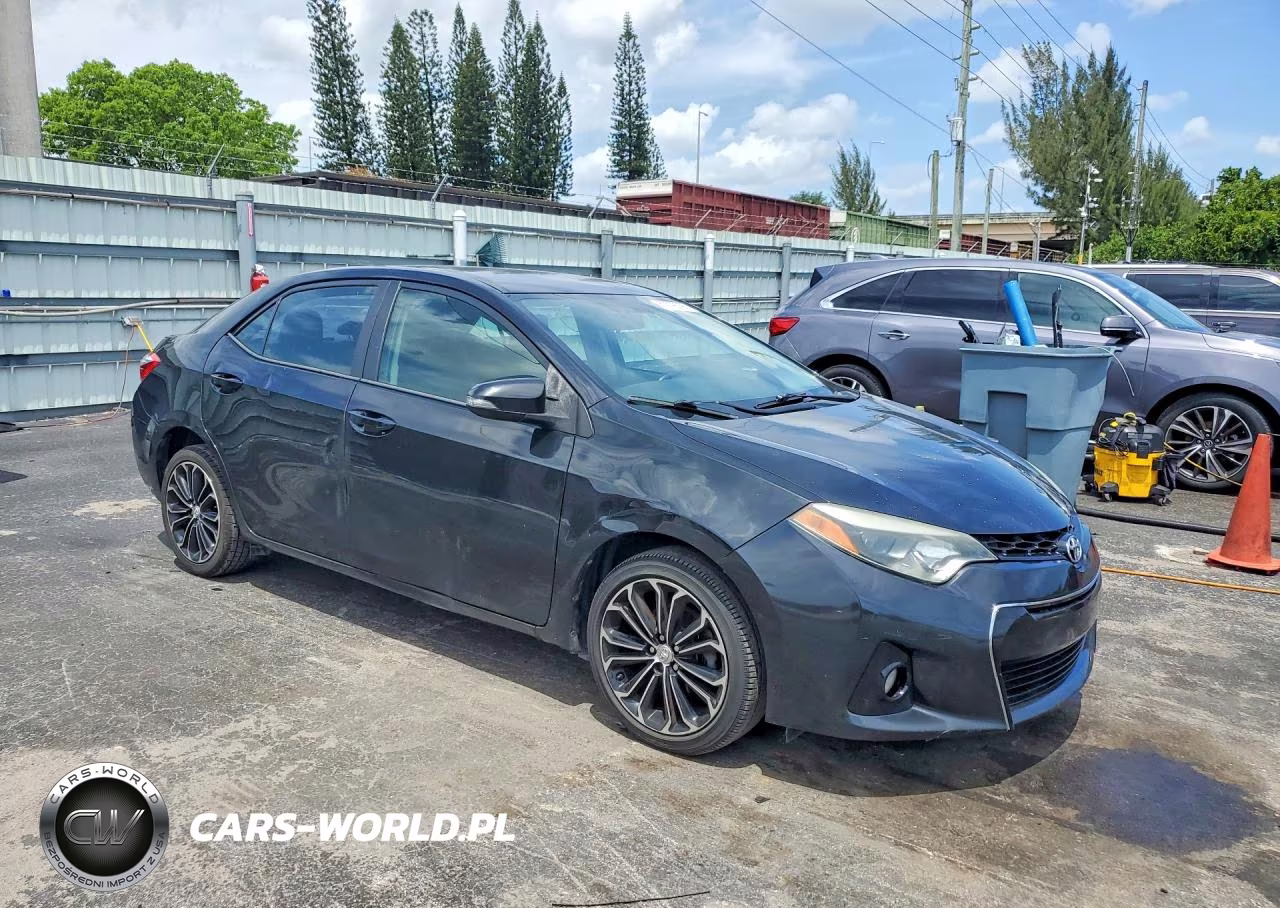 2015 Toyota Corolla S Plus VIN:2T1BURHE2FC407821 - 4