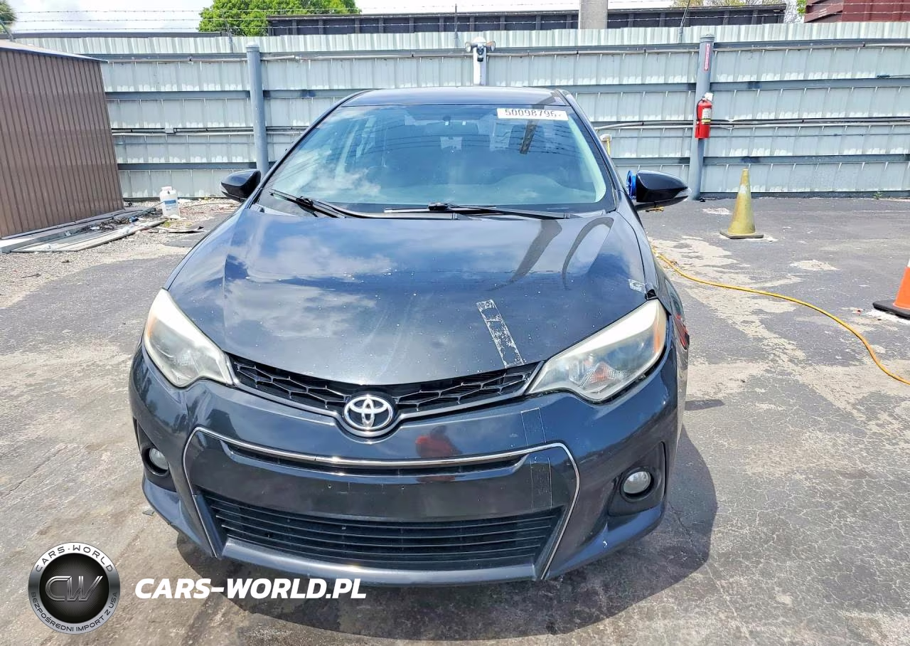 2015 Toyota Corolla S Plus VIN:2T1BURHE2FC407821 - 5