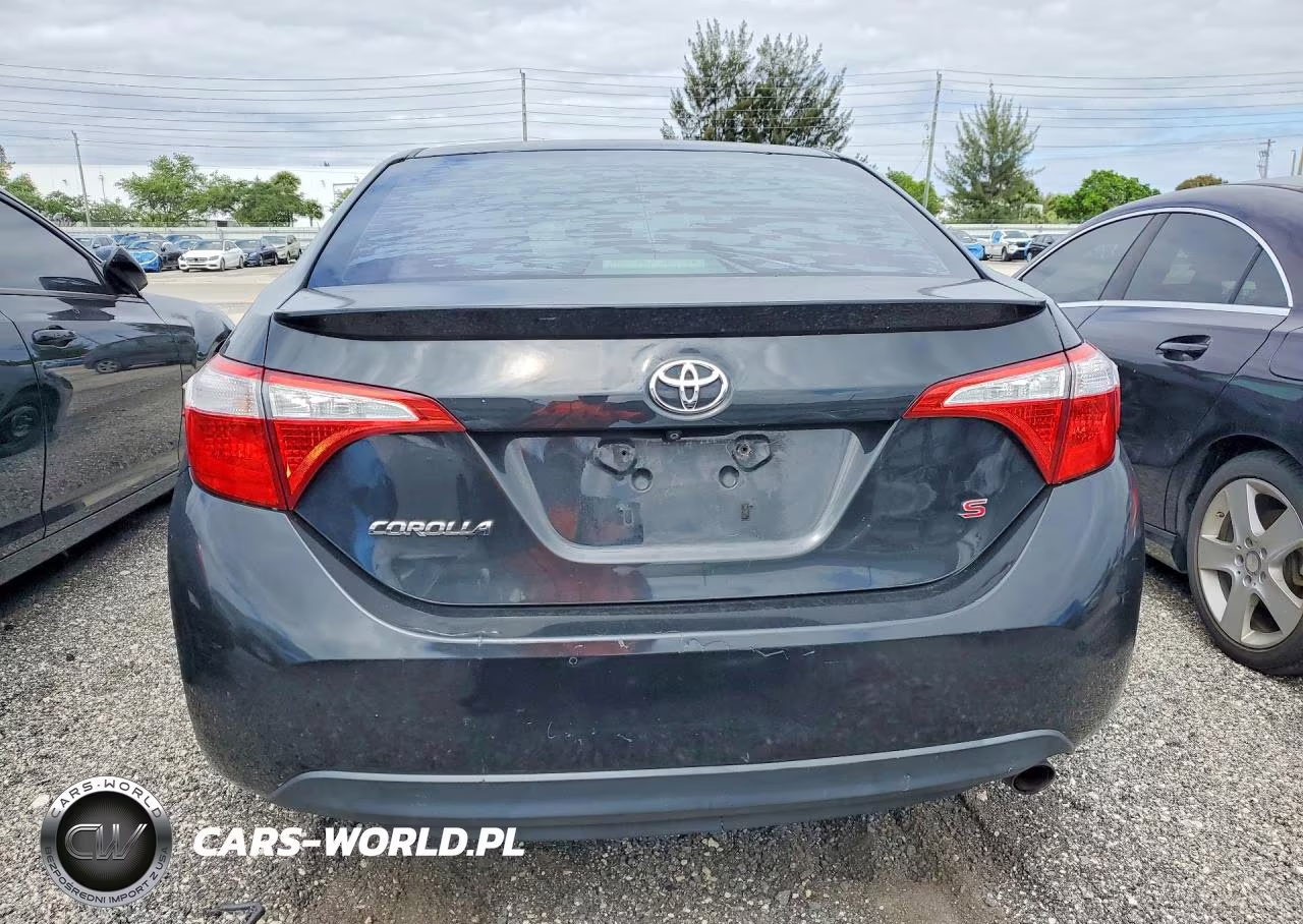 2015 Toyota Corolla S Plus VIN:2T1BURHE2FC407821 - 6