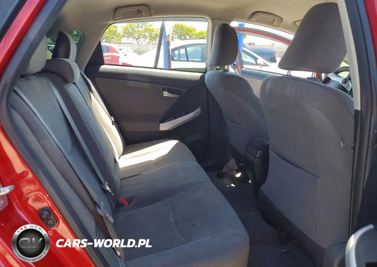 2014 Toyota Prius Two VIN:JTDKN3DU9E1775939 - 10