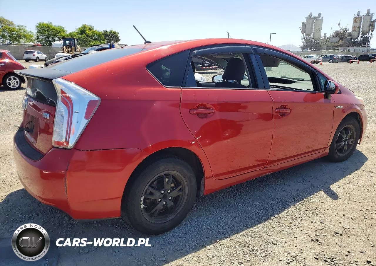 2014 Toyota Prius Two VIN:JTDKN3DU9E1775939 - 3