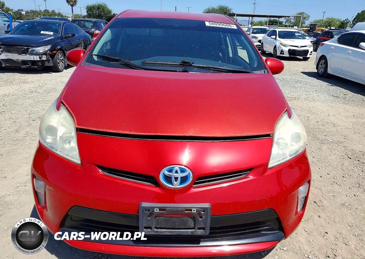2014 Toyota Prius Two VIN:JTDKN3DU9E1775939 - 5