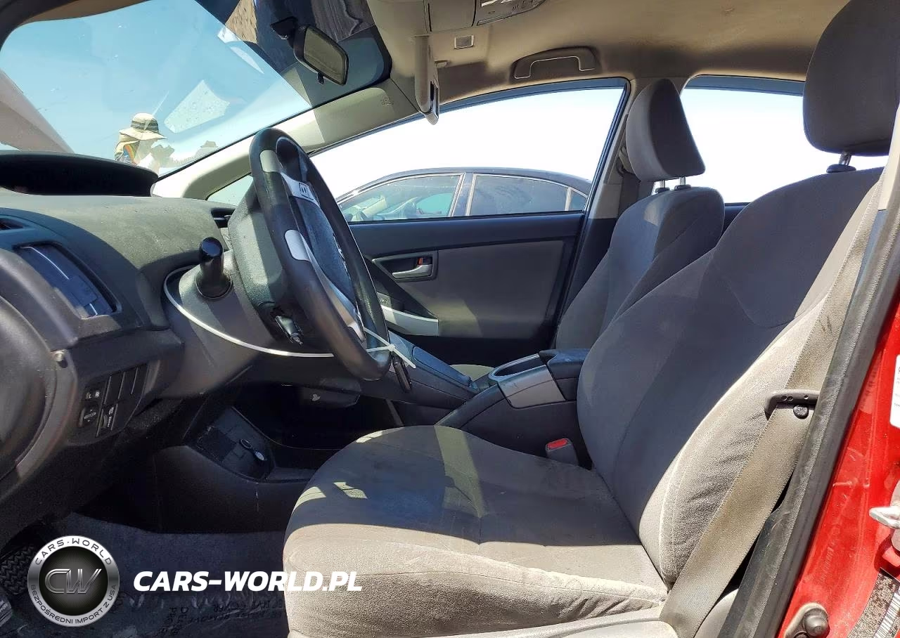 2014 Toyota Prius Two VIN:JTDKN3DU9E1775939 - 7
