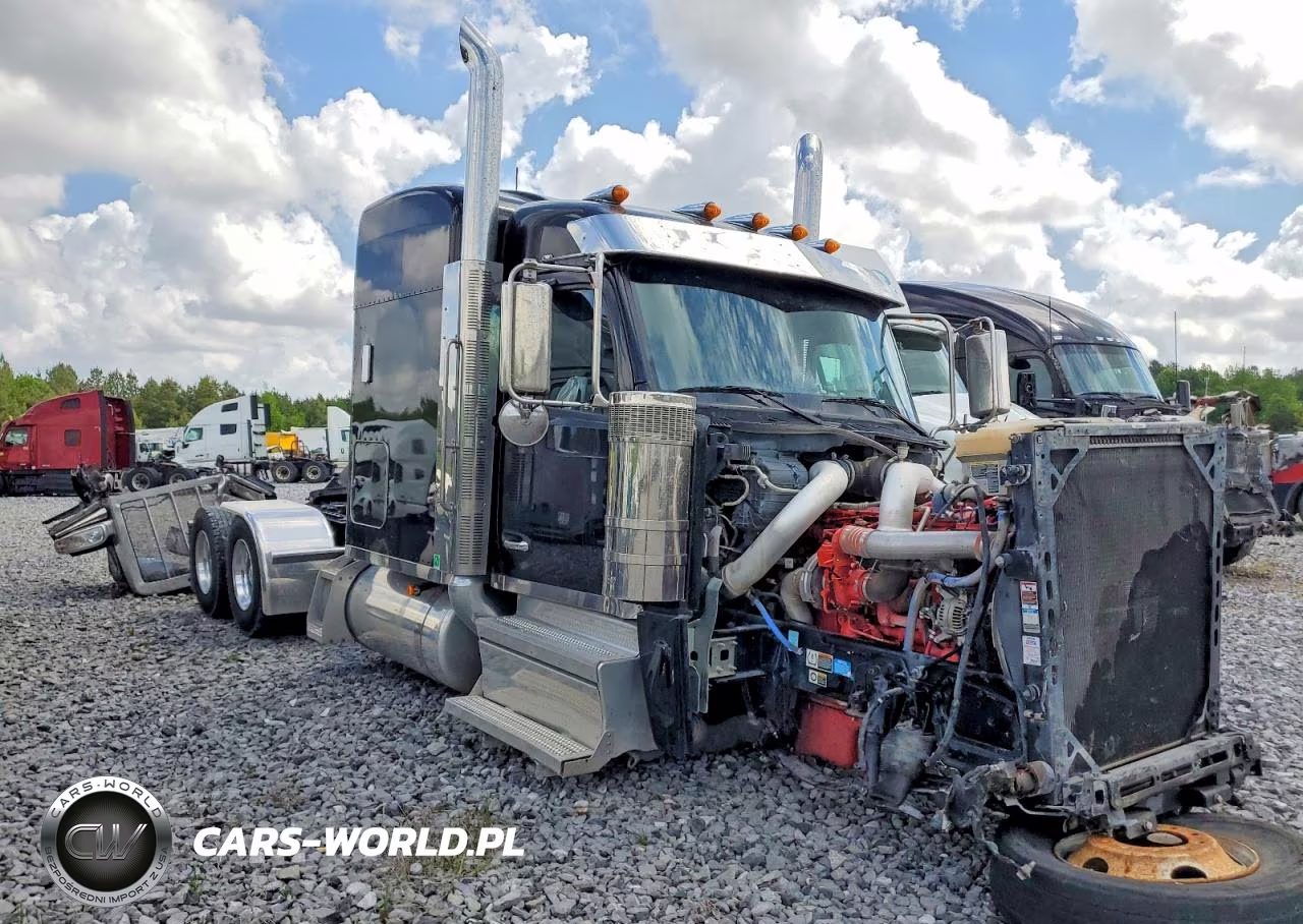 2025 Peterbilt 587 Semi Truck VIN:1XPED49X1SD741639 - 9