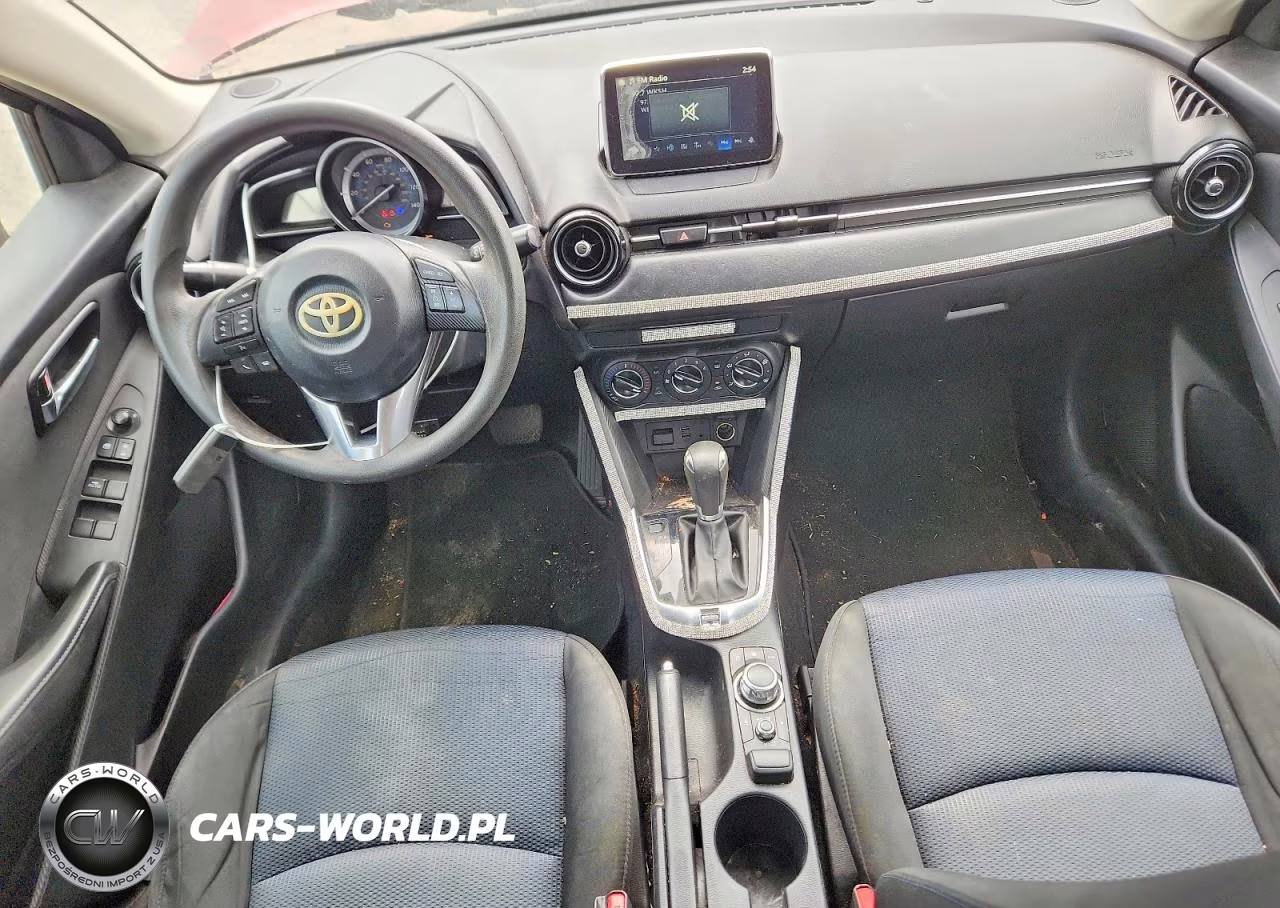 2018 Toyota Yaris Ia Base VIN:3MYDLBYV5JY322095 - 8