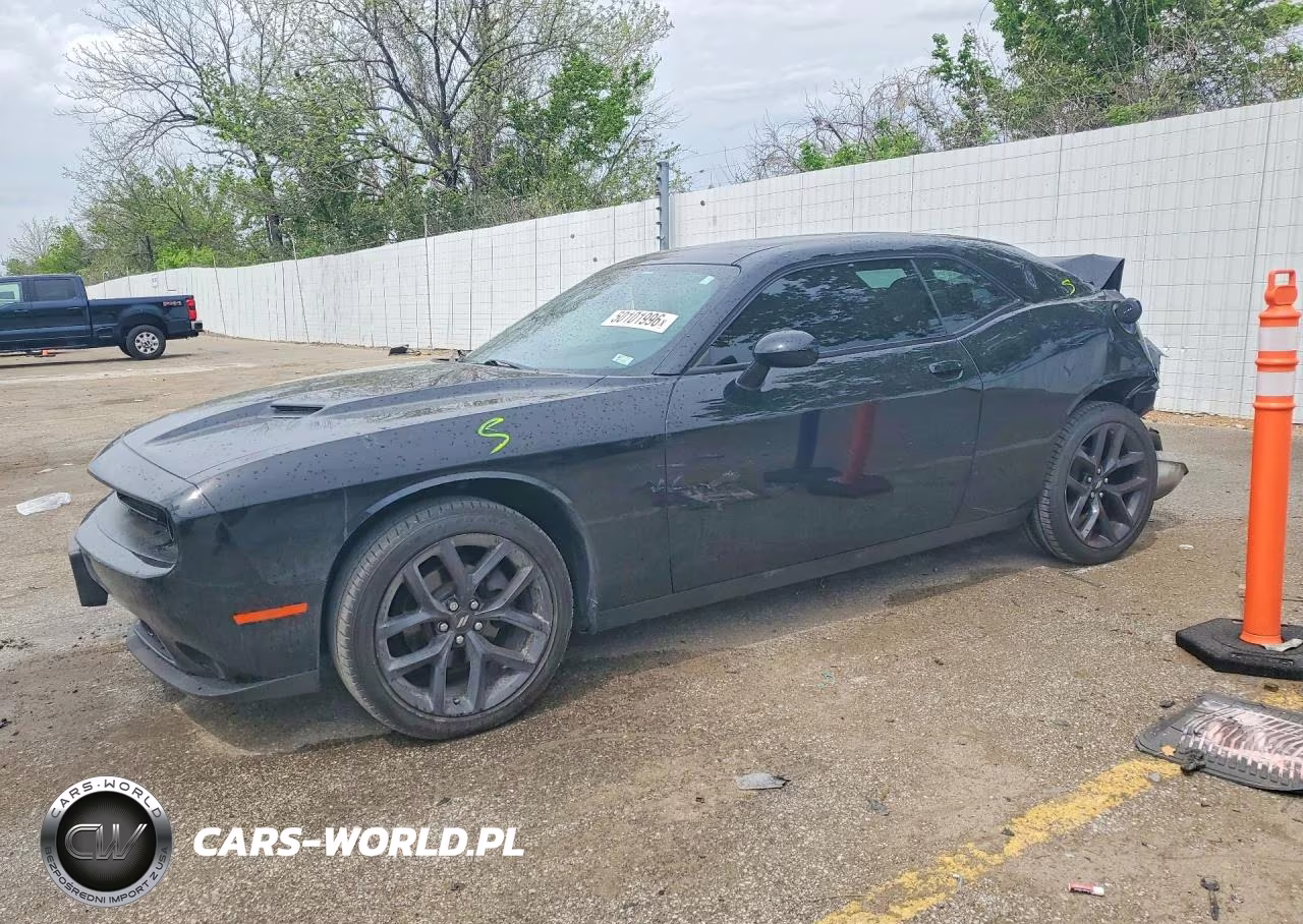 2021 Dodge Challenger Sxt