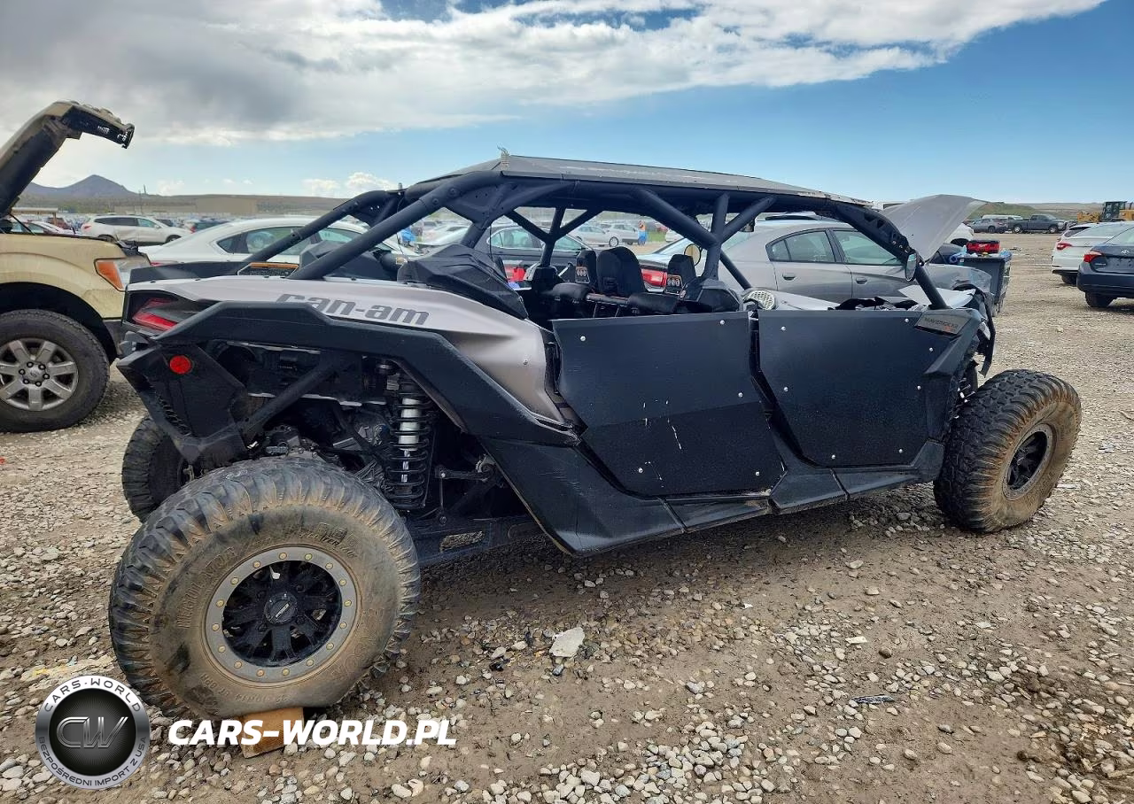 2018 Can-Am Maverick X3 Utility Vehicle VIN:3JBVEAW2XJK000008 - 4