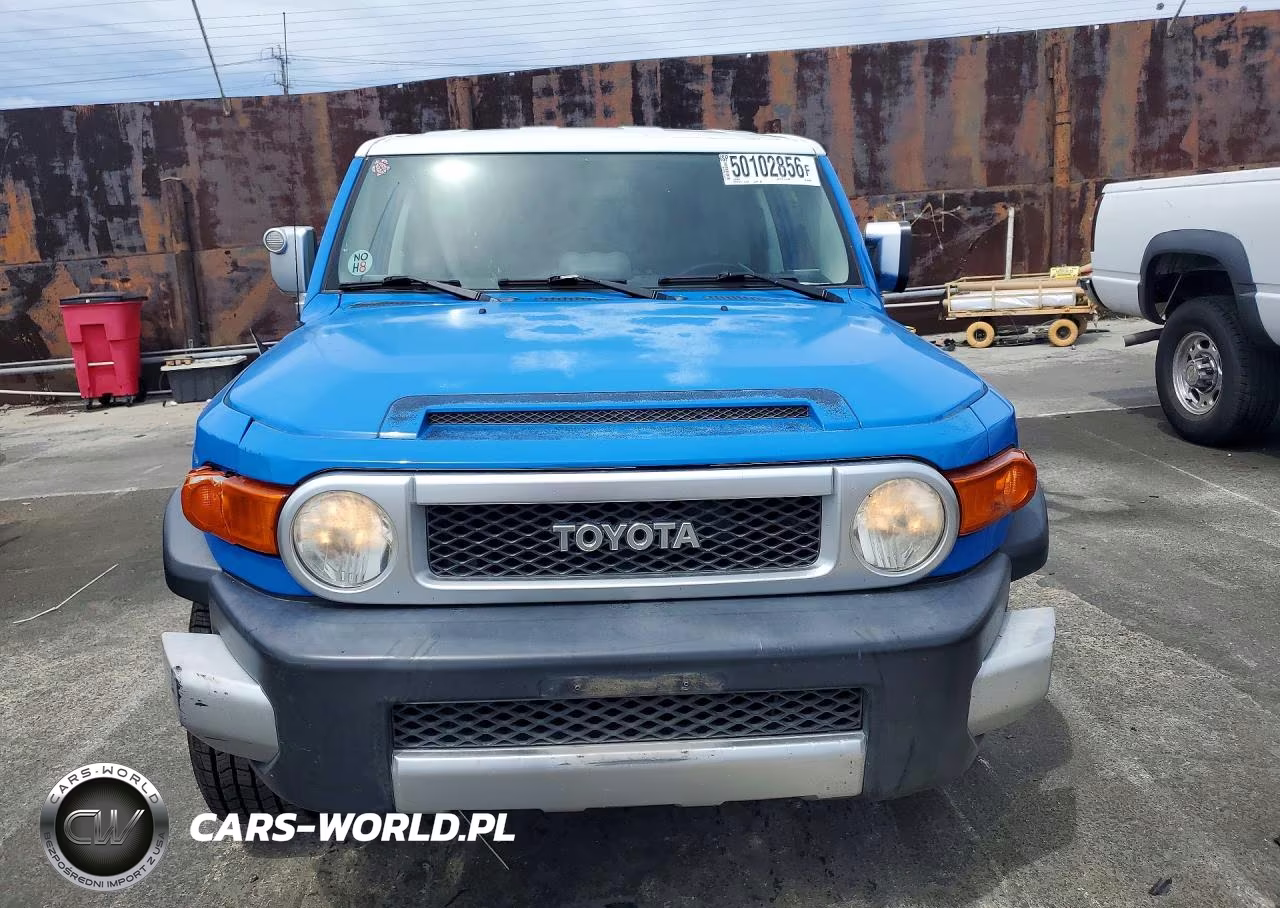 2007 Toyota Fj Cruiser Base VIN:JTEZU11FX70002896 - 5