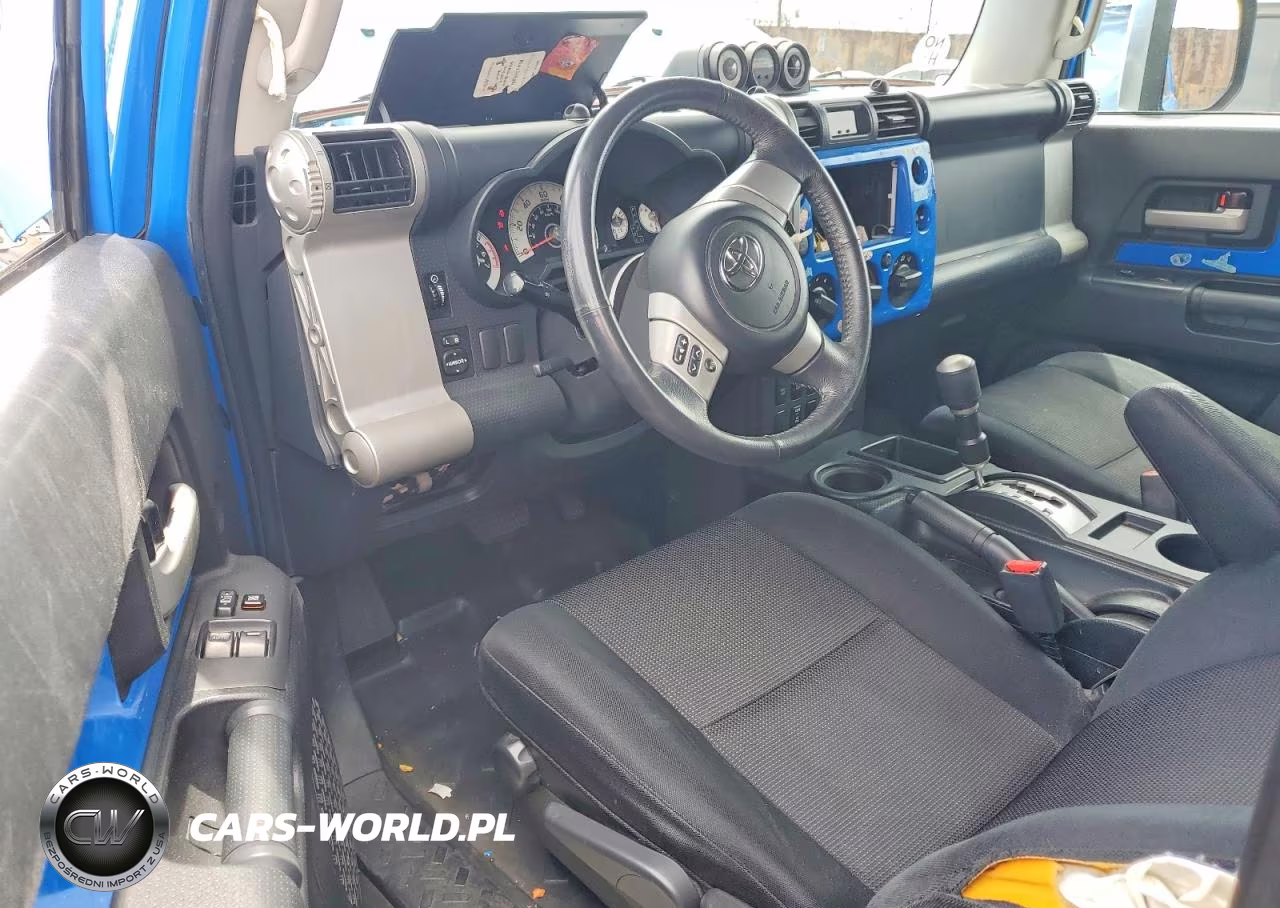 2007 Toyota Fj Cruiser Base VIN:JTEZU11FX70002896 - 8