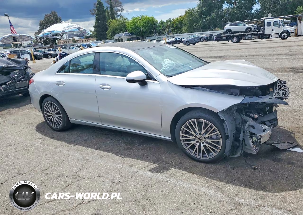 2023 Mercedes-Benz Cla 250 VIN:W1K5J4GBXPN328692 - 4