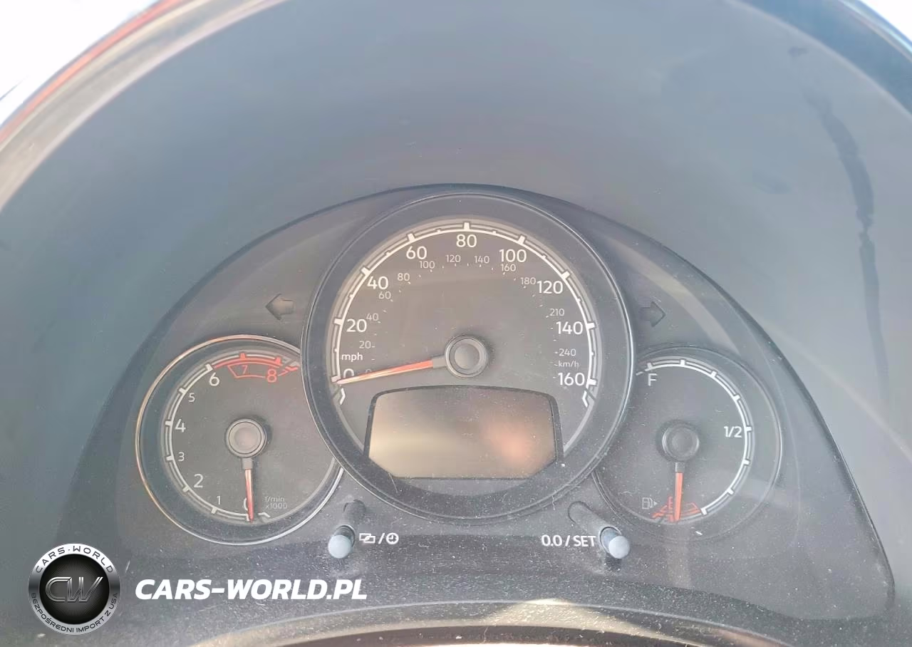 2017 Volkswagen Beetle 1.8T VIN:3VWF17ATXHM615704 - 9