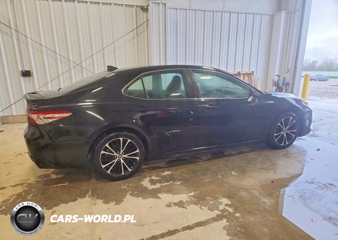 2020 Toyota Camry Se VIN:4T1J11AK1LU392079 - 3