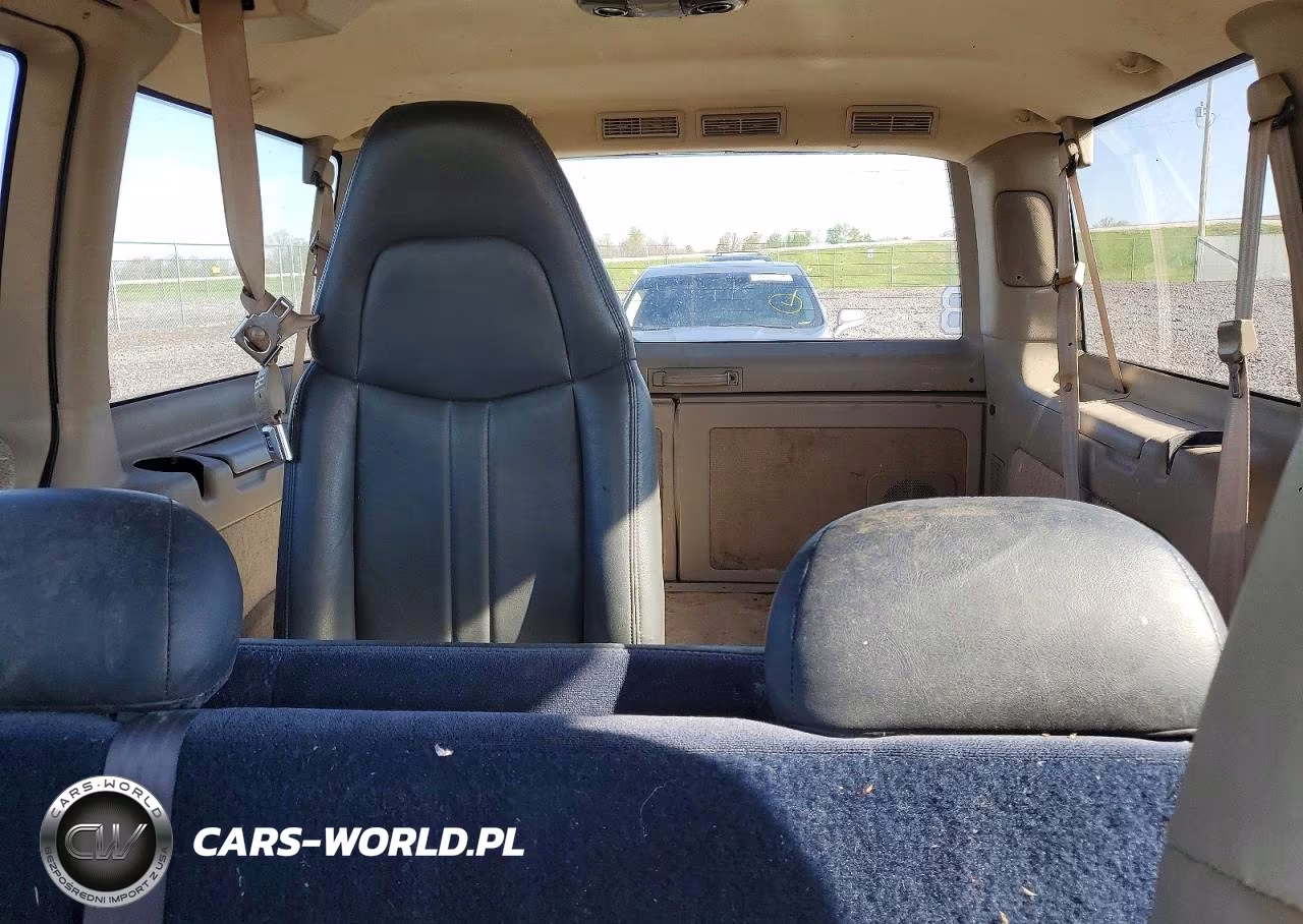 2002 Chevrolet Astro VIN:1GNEL19X42B150808 - 10
