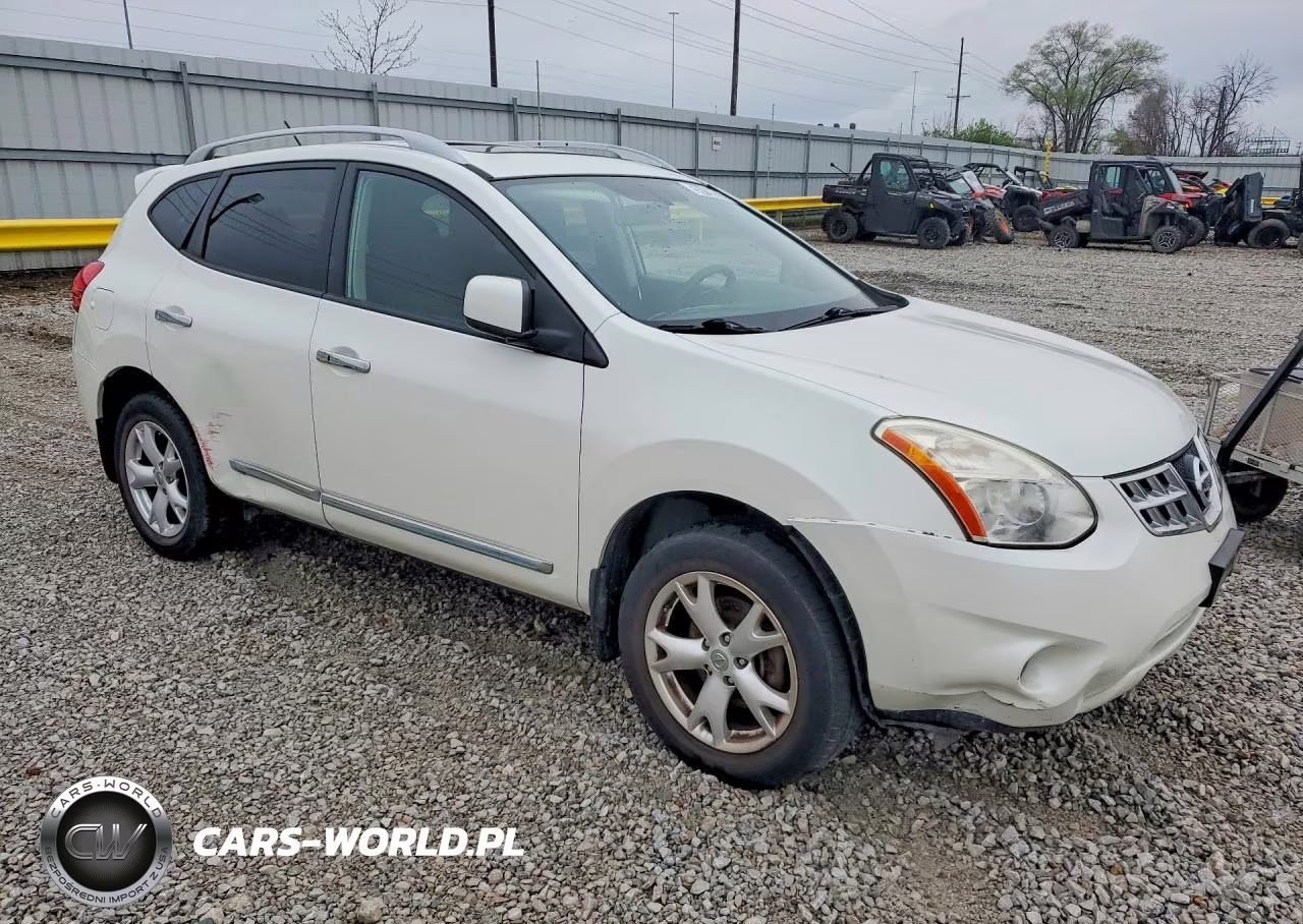 2011 Nissan Rogue S VIN:JN8AS5MV6BW268234 - 4