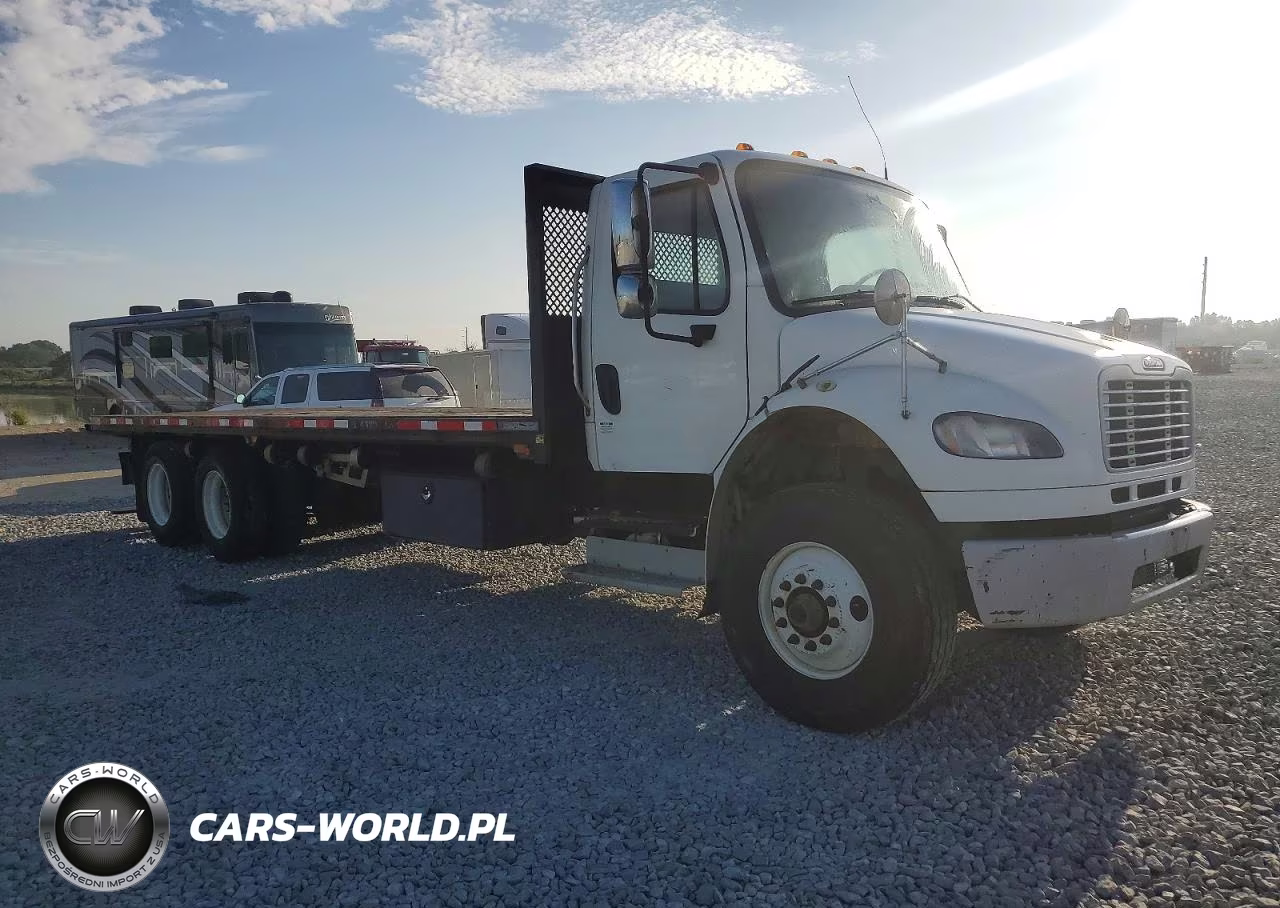 2016 Freightliner Business Class M2 Flatbed Truck
