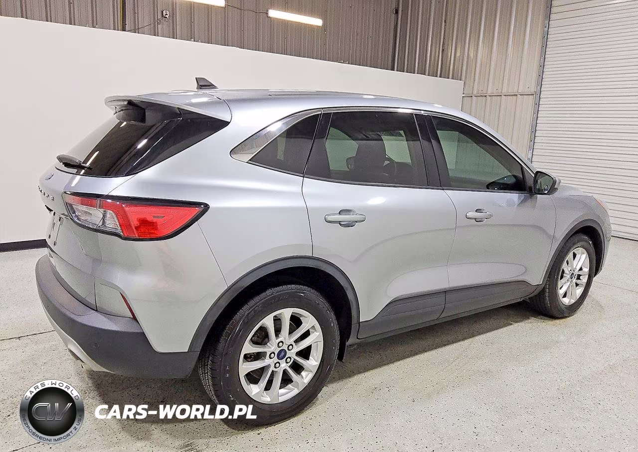 2021 Ford Escape Se VIN:1FMCU0G6XMUB18448 - 3