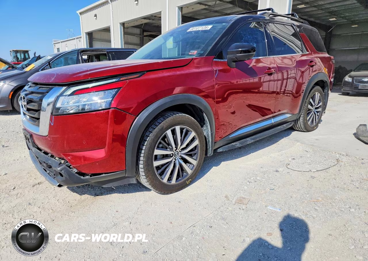 2022 Nissan Pathfinder Platinum