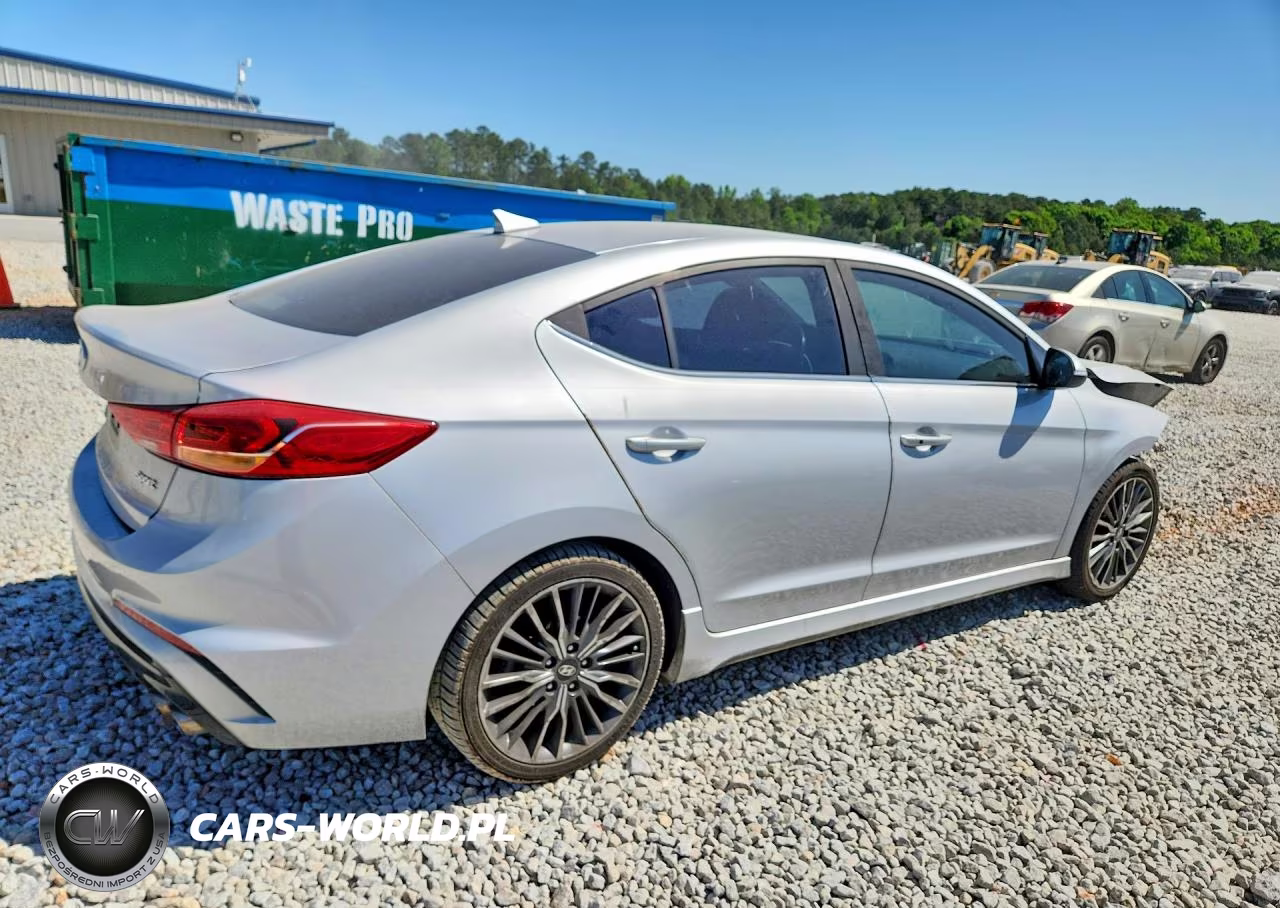 2018 Hyundai Elantra Sport VIN:KMHD04LB3JU719528 - 3