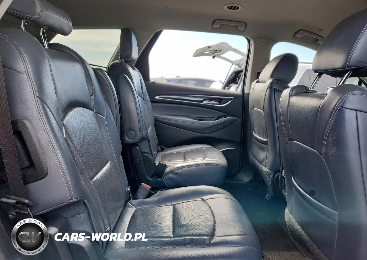 2018 Buick Enclave Essence VIN:5GAERBKW6JJ171941 - 11