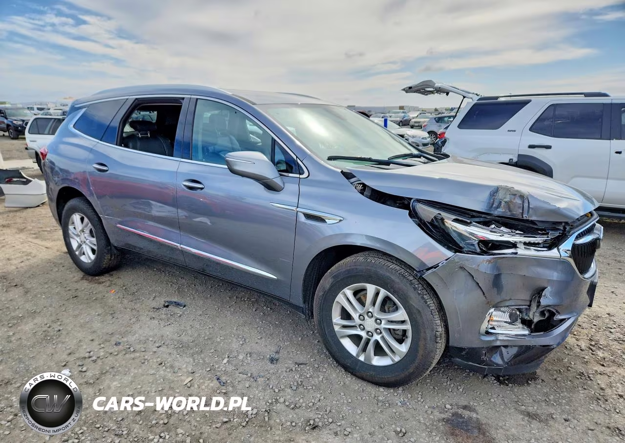2018 Buick Enclave Essence VIN:5GAERBKW6JJ171941 - 4