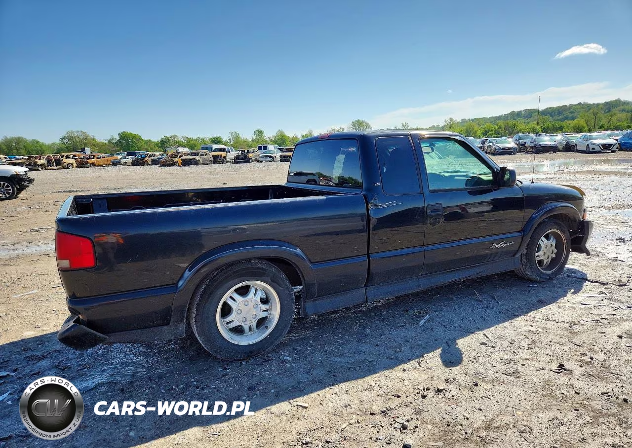 2001 Chevrolet S Truck S10 VIN:1GCCS195818221408 - 3