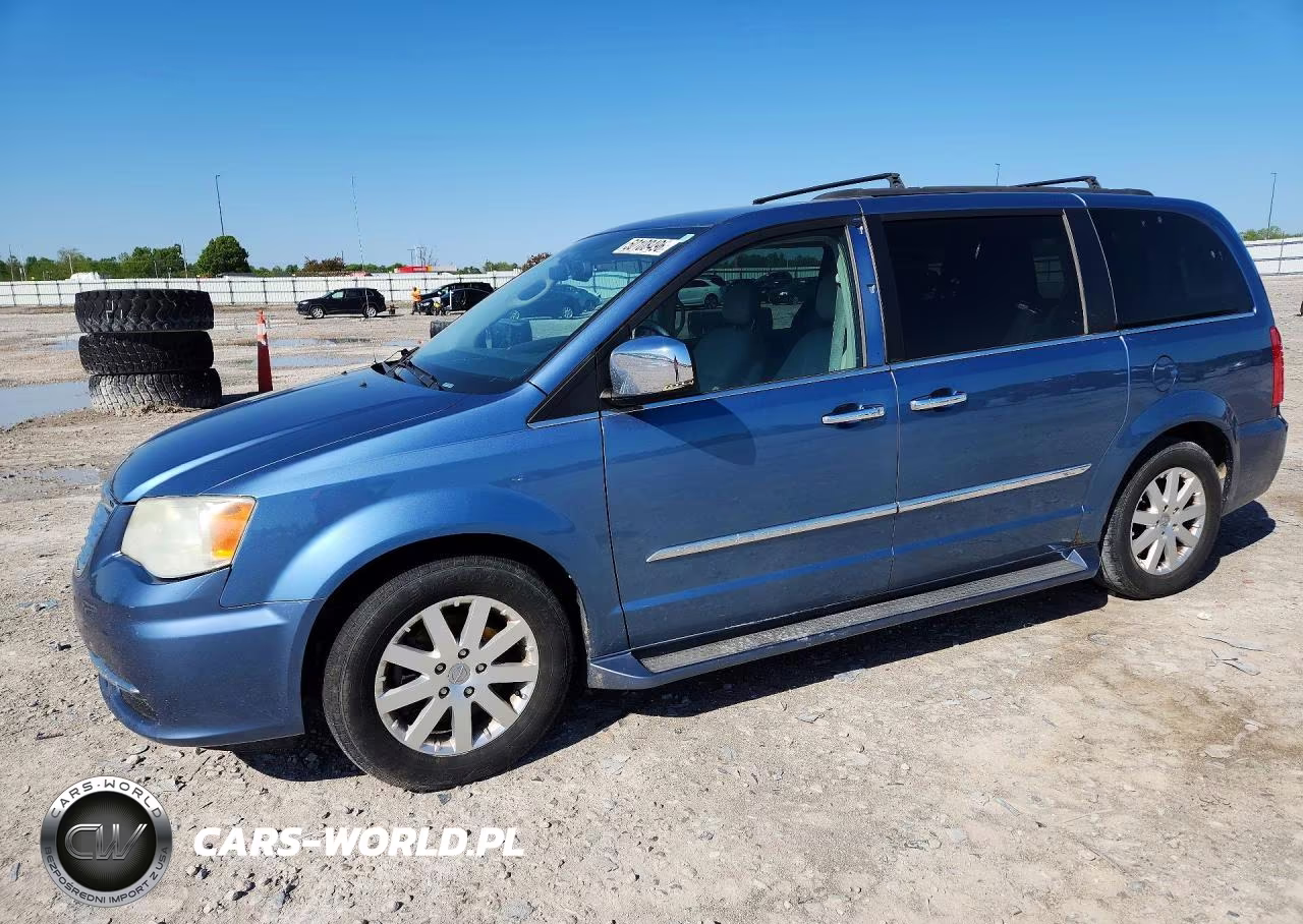 2012 Chrysler Town & Country Touring L
