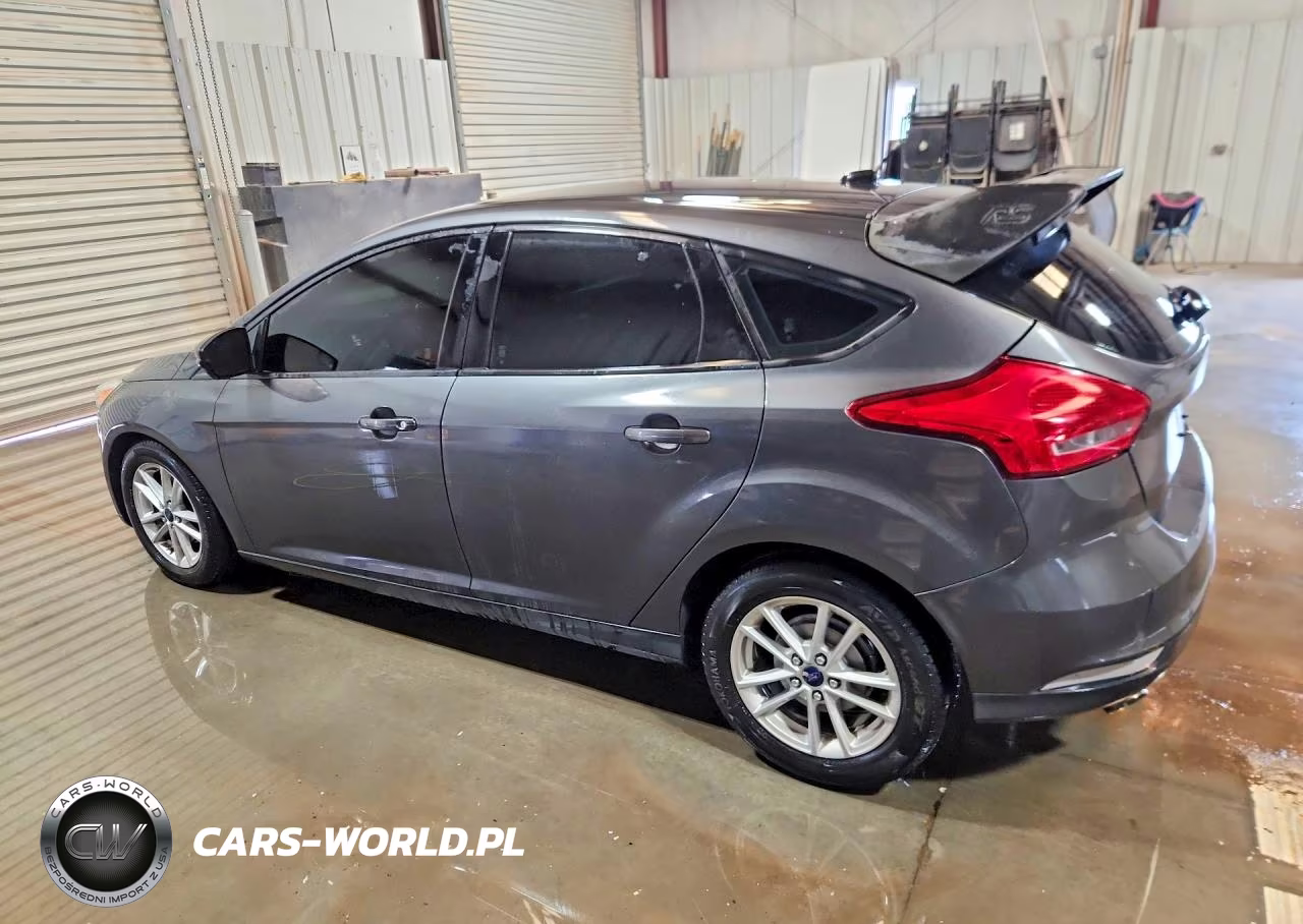 2017 Ford Focus Se VIN:1FADP3K26HL224659 - 2