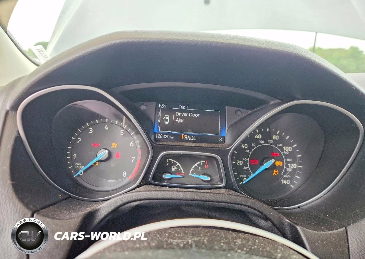 2017 Ford Focus Se VIN:1FADP3K26HL224659 - 9