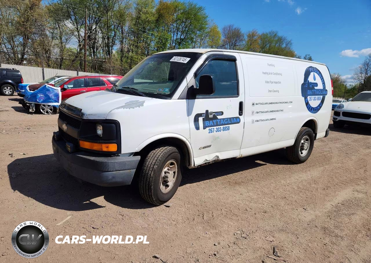 2005 Chevrolet Express G2500 Delivery Van