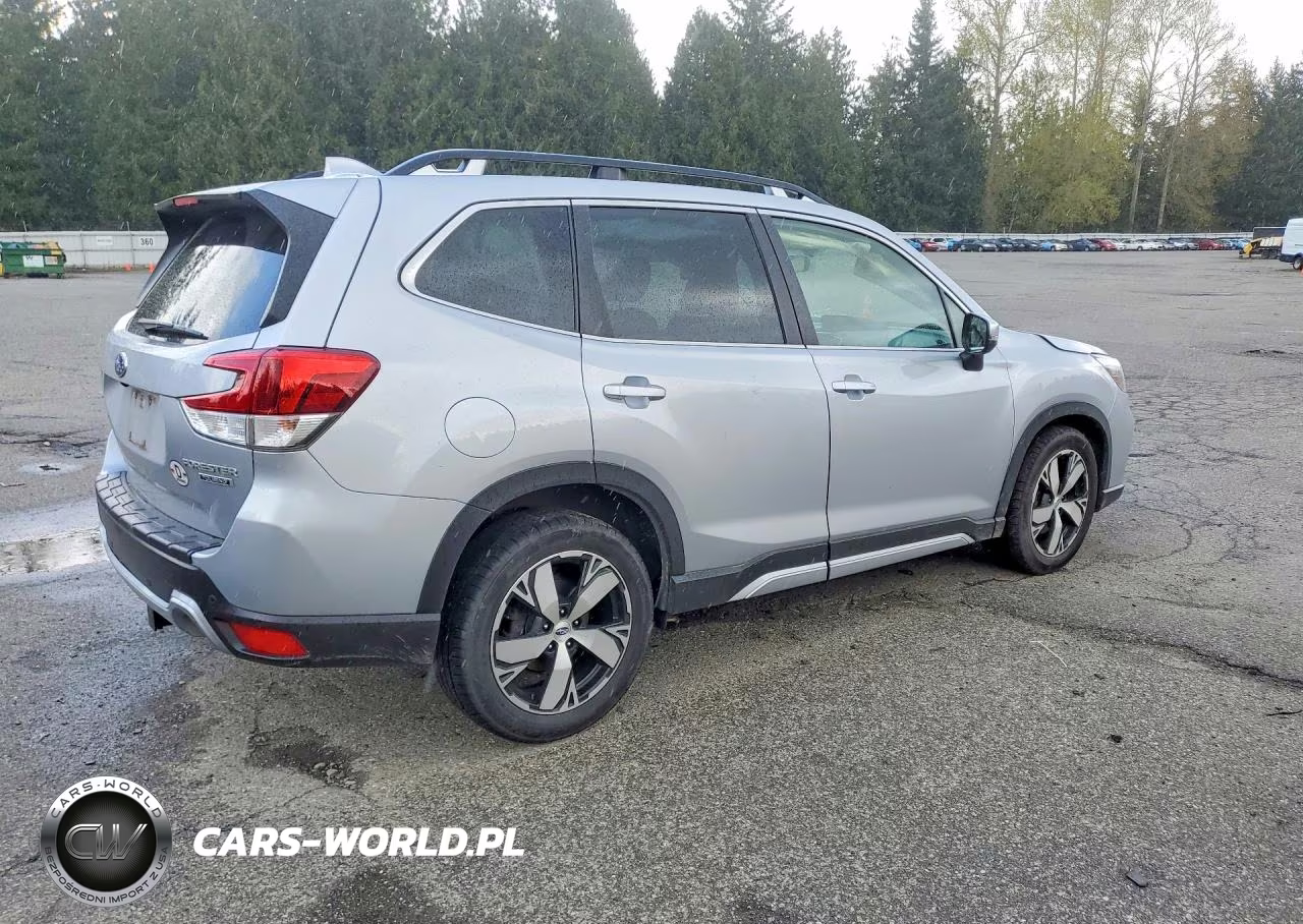 2021 Subaru Forester Touring VIN:JF2SKAXC3MH477975 - 3