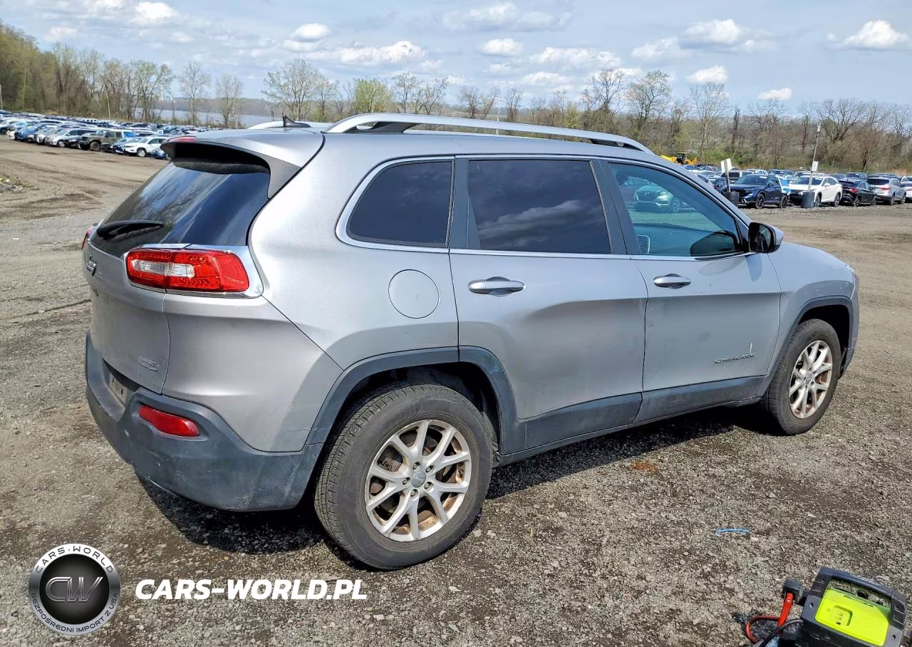 2014 Jeep Cherokee Latitude VIN:1C4PJMCB9EW286094 - 3