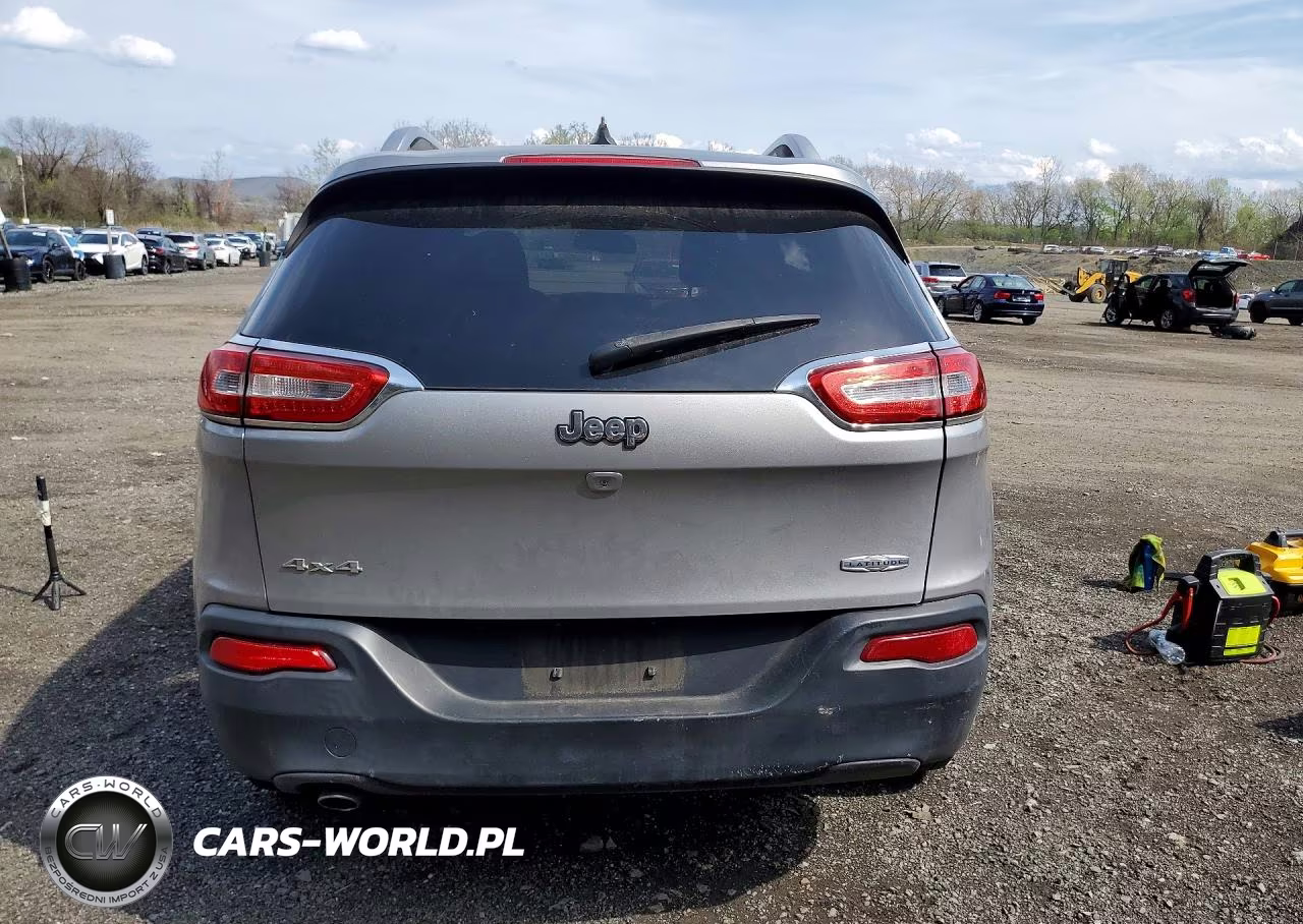 2014 Jeep Cherokee Latitude VIN:1C4PJMCB9EW286094 - 6
