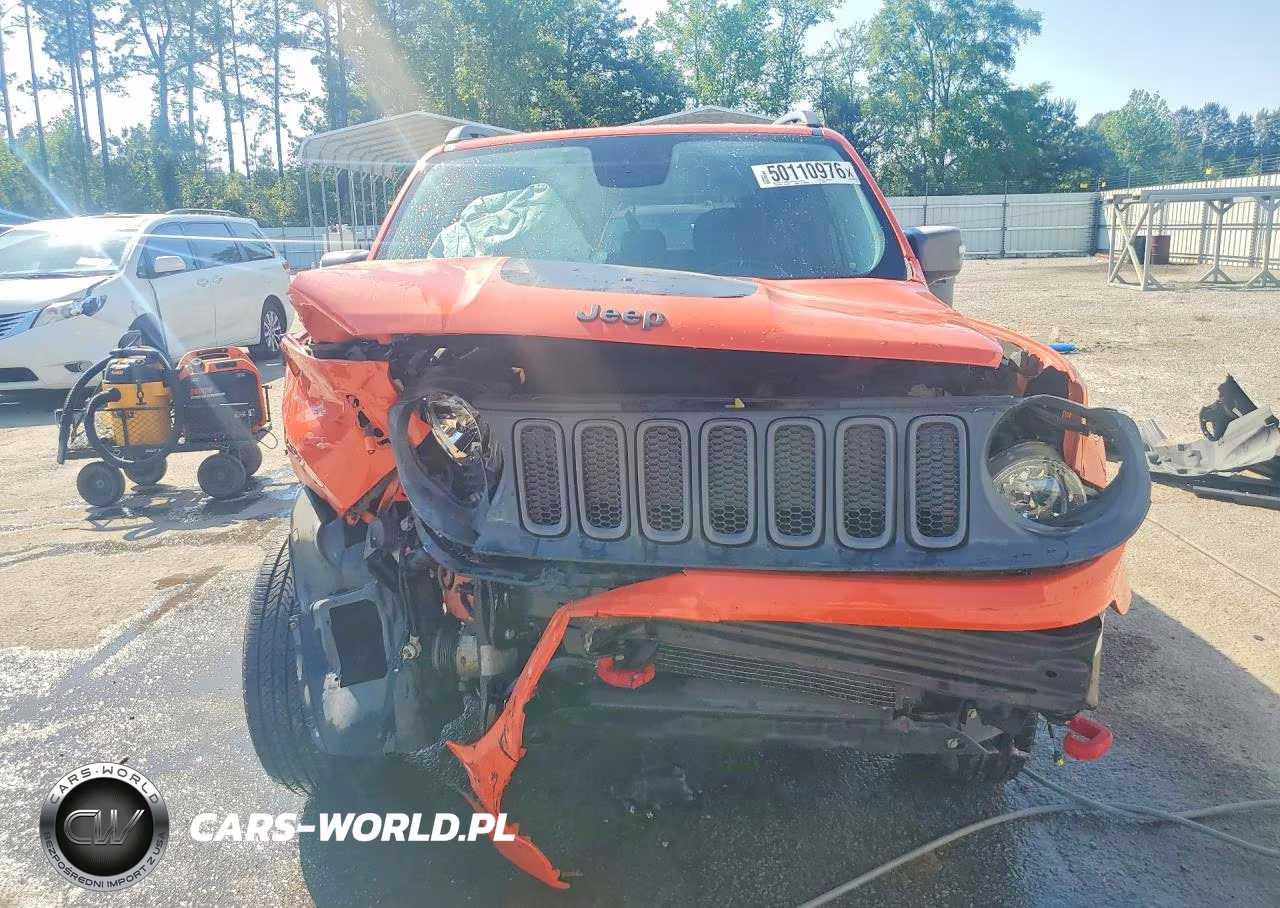 2015 Jeep Renegade Trailhawk VIN:ZACCJBCT2FPB22499 - 5