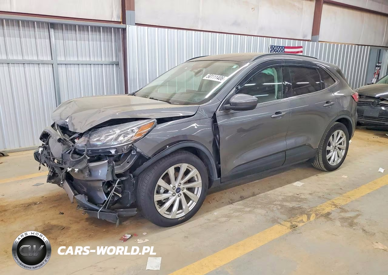 2021 Ford Escape Titanium – zdjęcie 1 z 13