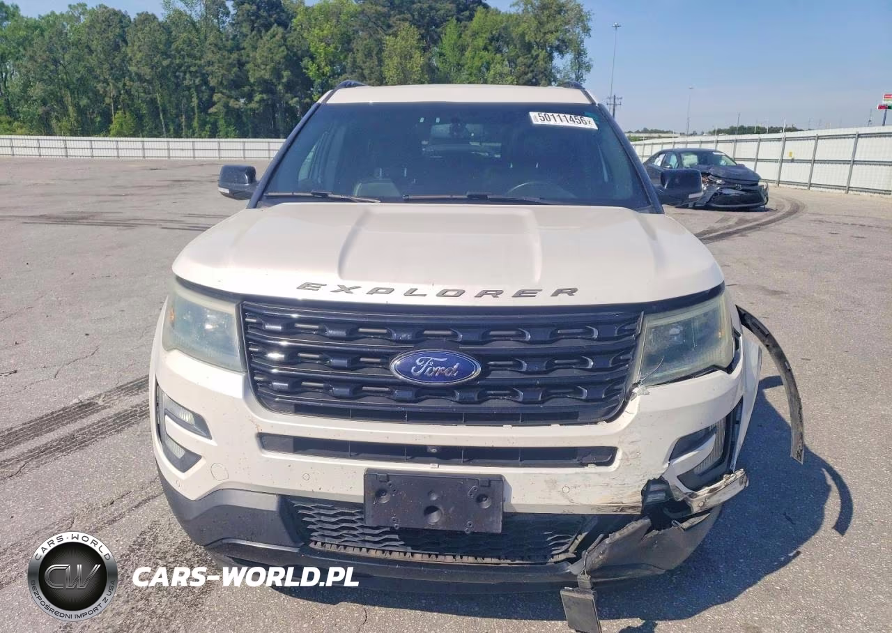 2016 Ford Explorer Sport VIN:1FM5K8GT9GGB31858 - 5