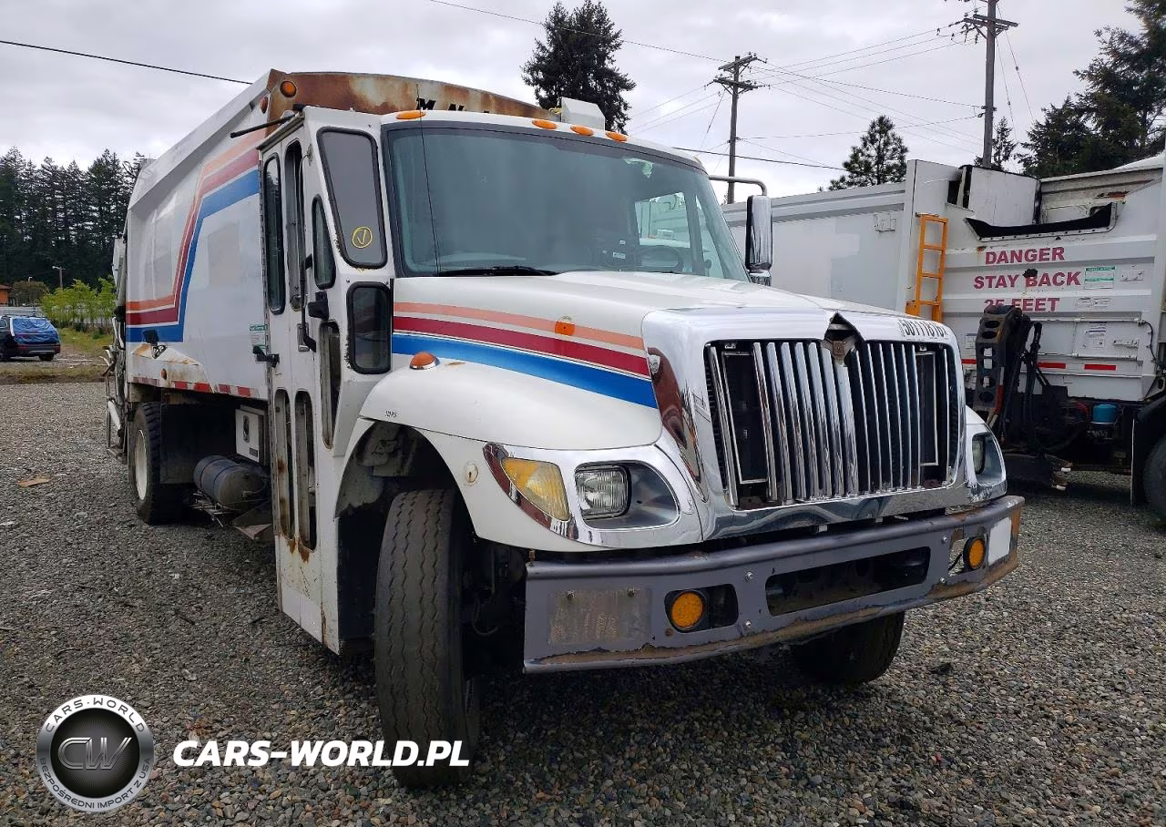 2007 International 7400 Refuse Truck